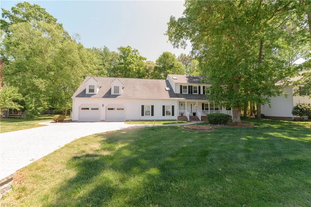 102 Stevens CT, YORKTOWN VA 23693