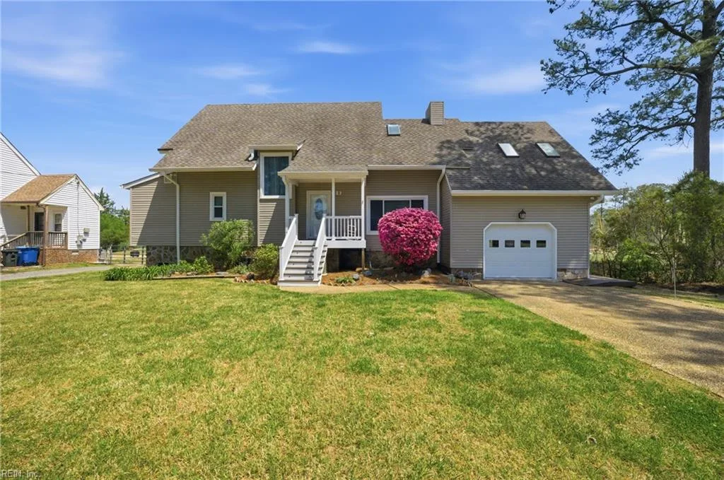 20 B Freeman DR, POQUOSON VA 23662