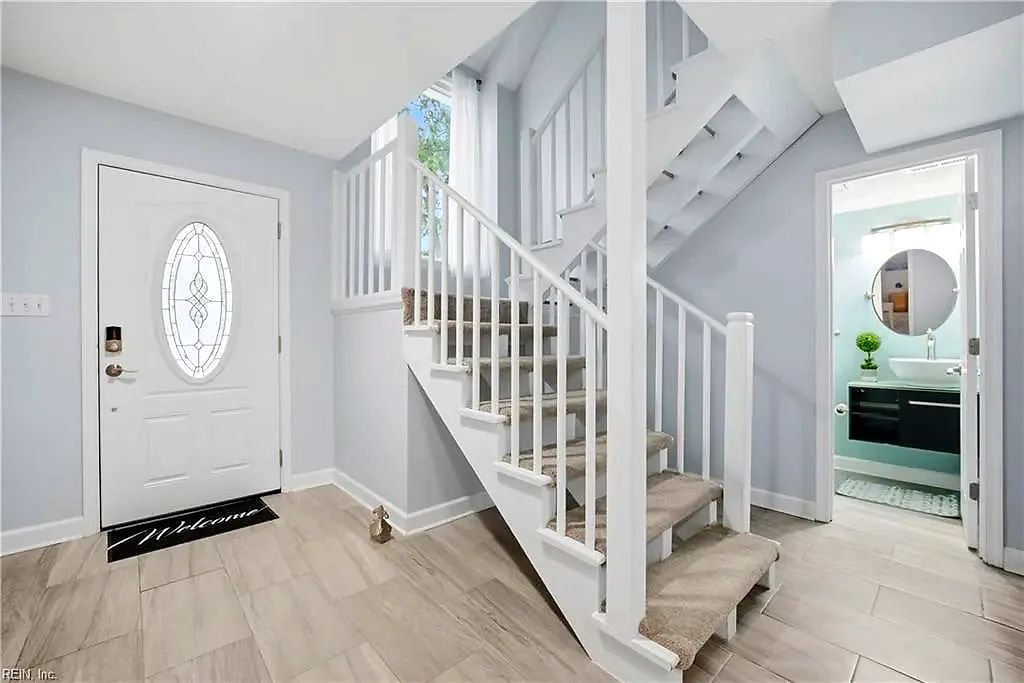 20 B Freeman Dr, Poquoson — photo