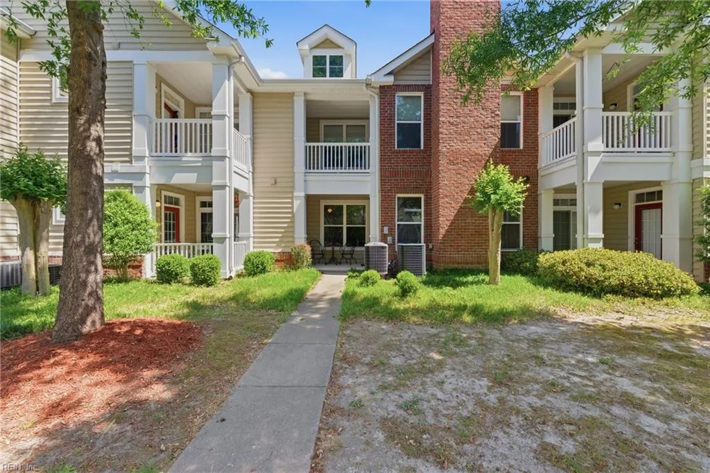 704 River Rock WAY #102, NEWPORTNEWS VA 23608