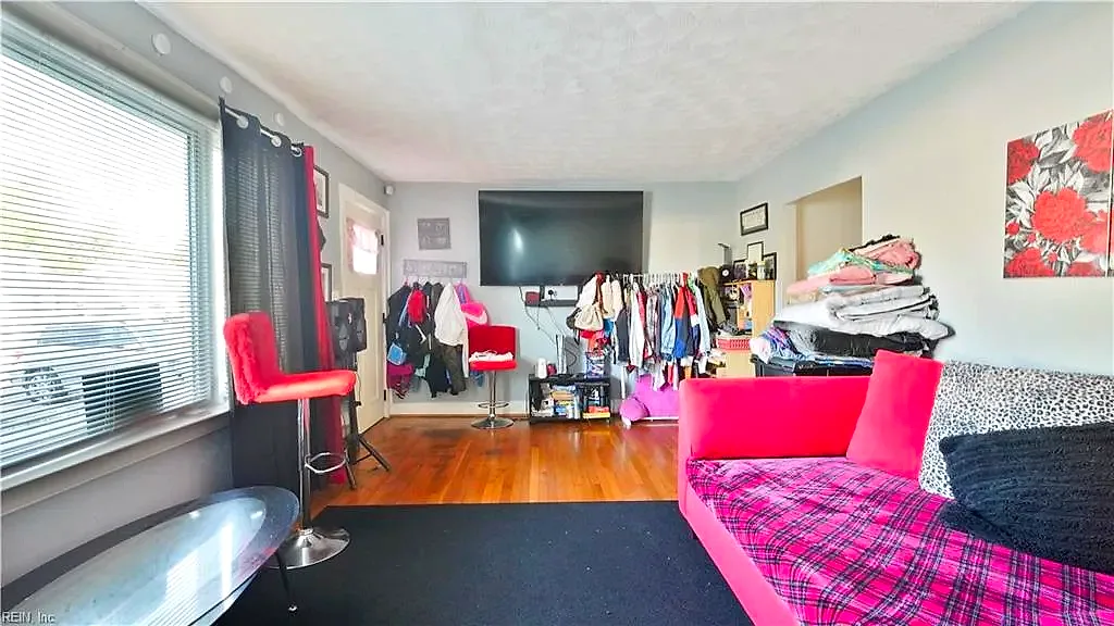 454 Algonquin Rd, Hampton — photo