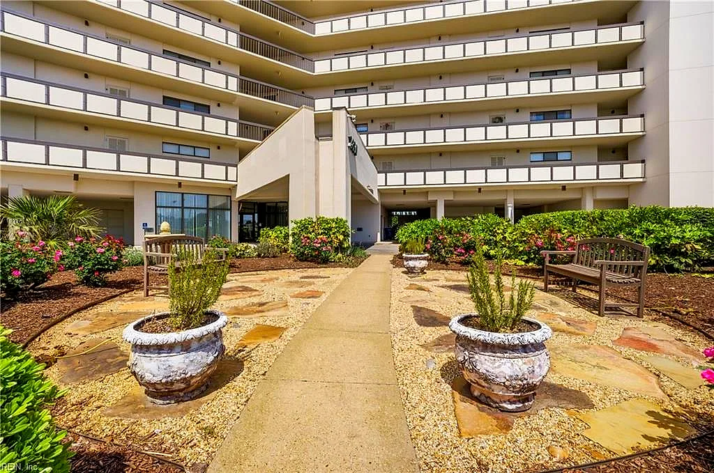 2830 Shore Dr #801, Virginia Beach — photo
