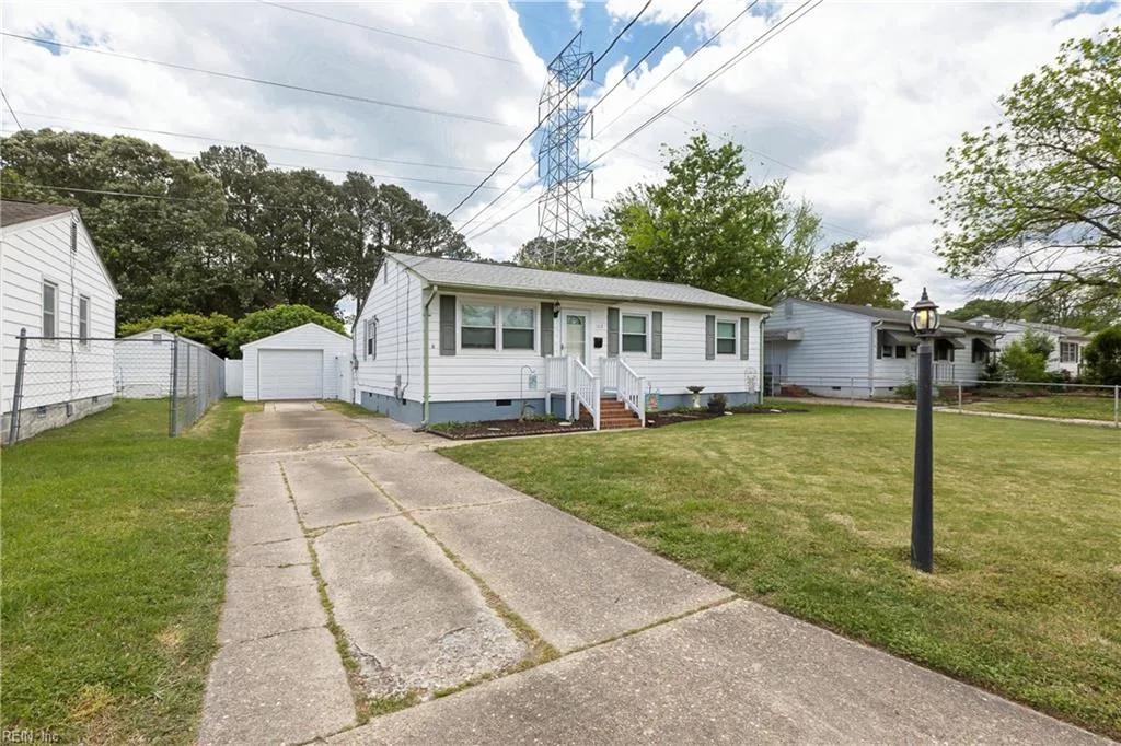 1012 72nd ST, NEWPORTNEWS VA 23605