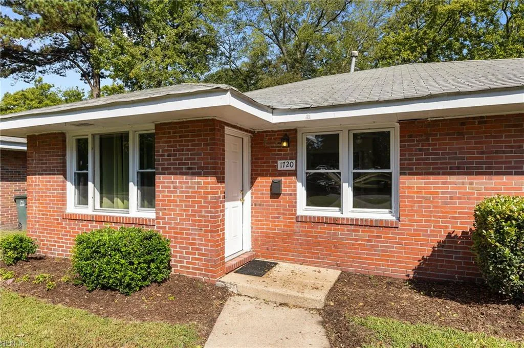 1720 W 48th ST, NORFOLK VA 23508