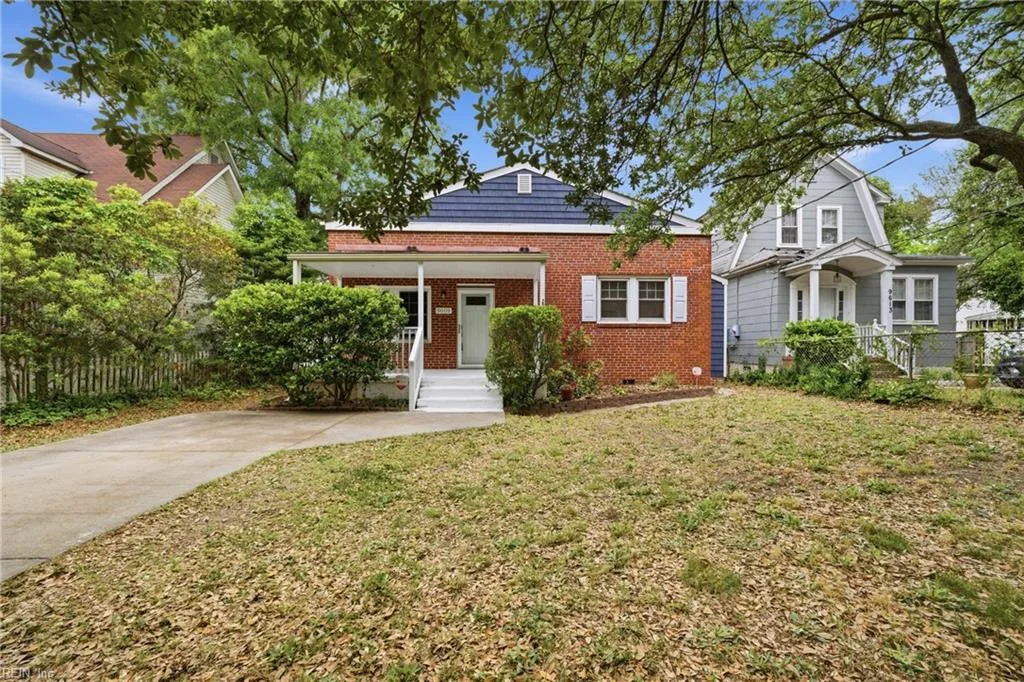 9609 8th Bay ST, NORFOLK VA 23518