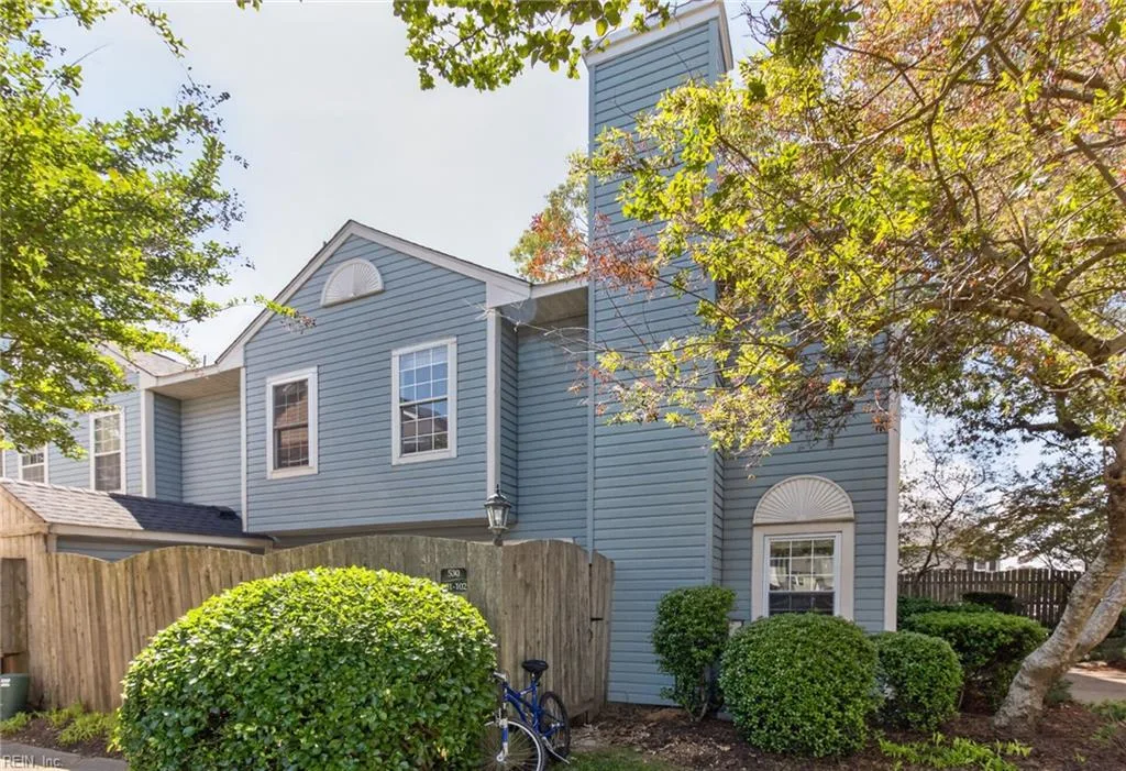 530 N Birdneck RD #101, VIRGINIABEACH VA 23451