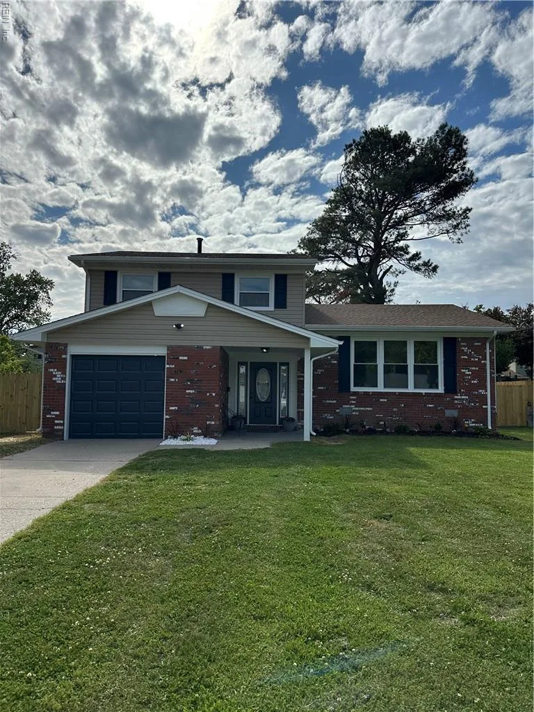 453 W Plantation RD, VIRGINIABEACH VA 23454