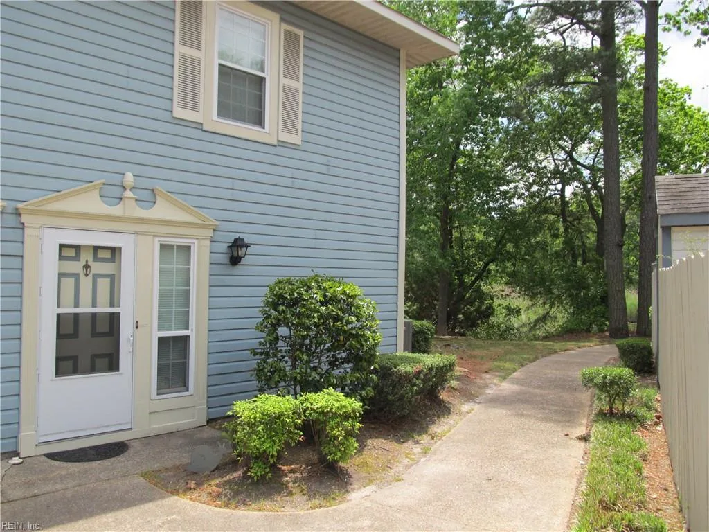 4650 Genoa Cir, Virginia Beach — photo