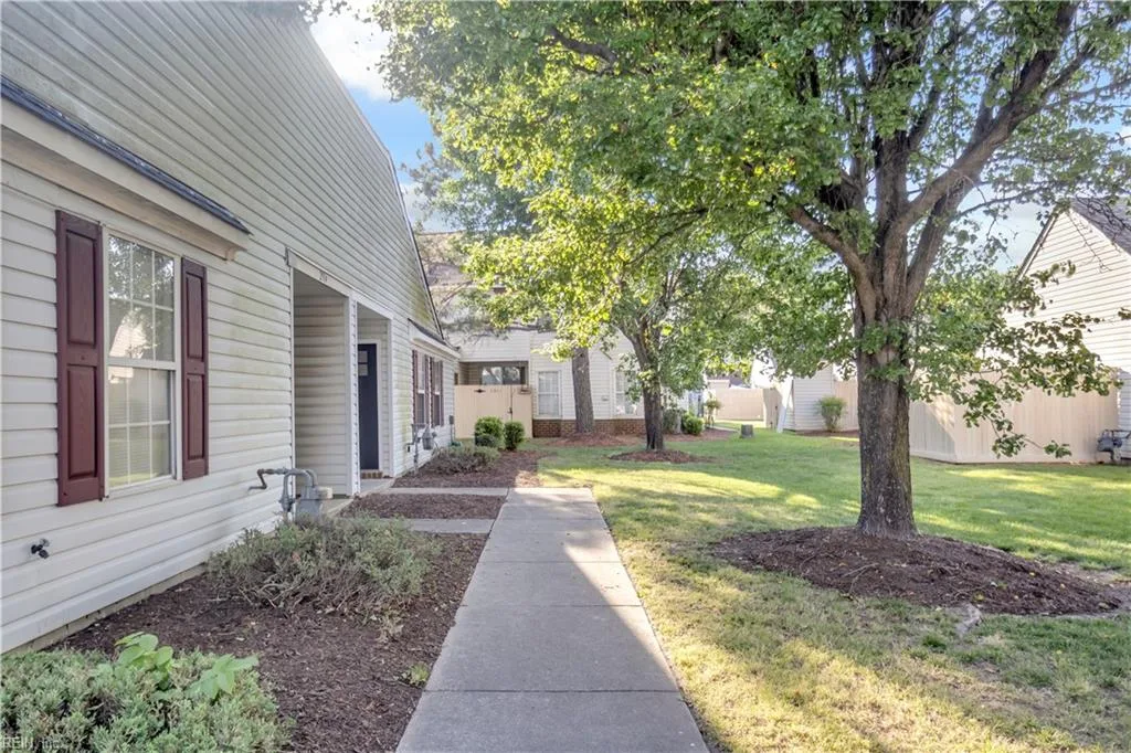 2918 Big Bend DR, CHESAPEAKE VA 23321