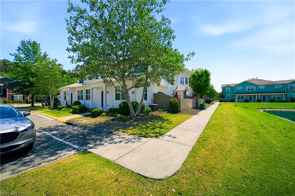661 Lacy Oak Dr, Chesapeake — photo