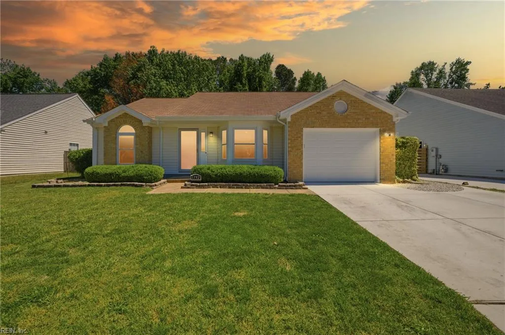 1792 Pathfinder DR, VIRGINIABEACH VA 23454