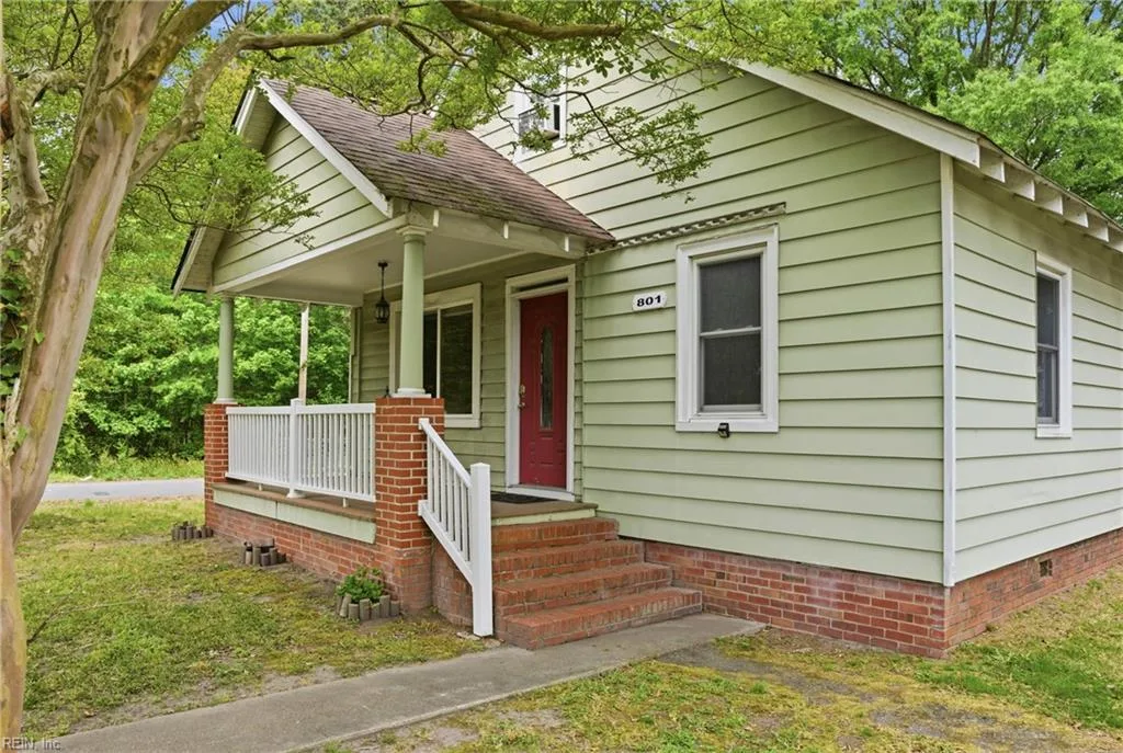 801 Gloucester ST, HAMPTON VA 23661