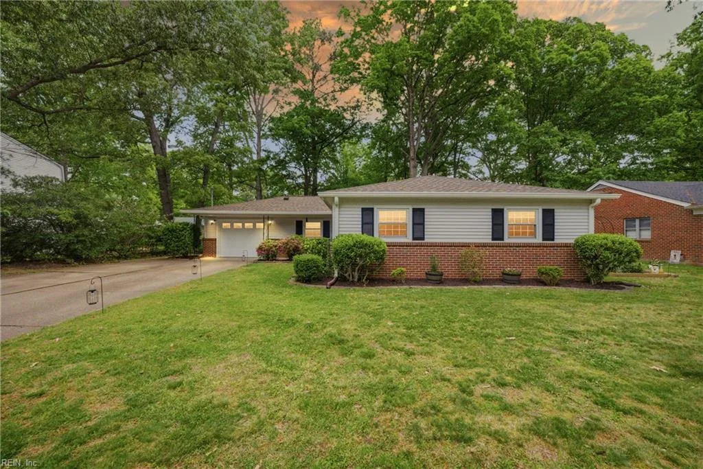 18 Ridgewood PW, NEWPORTNEWS VA 23608