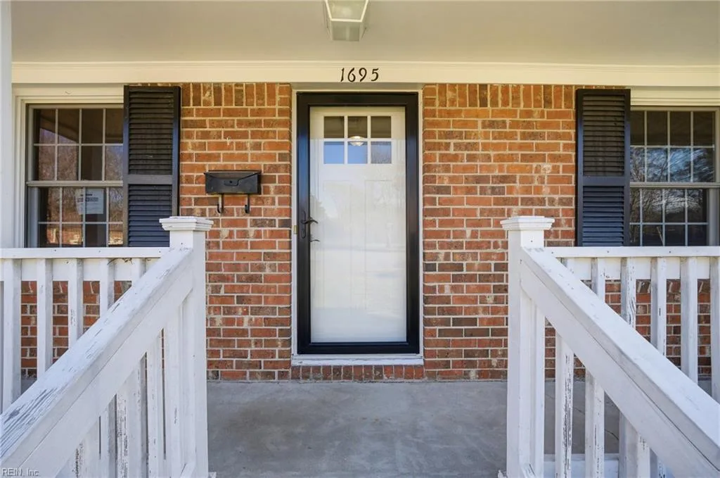 1695 Meredith Rd, Virginia Beach — photo