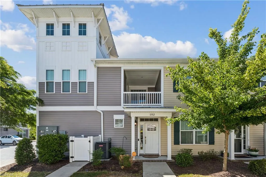 1102 Celia CT, HAMPTON VA 23666