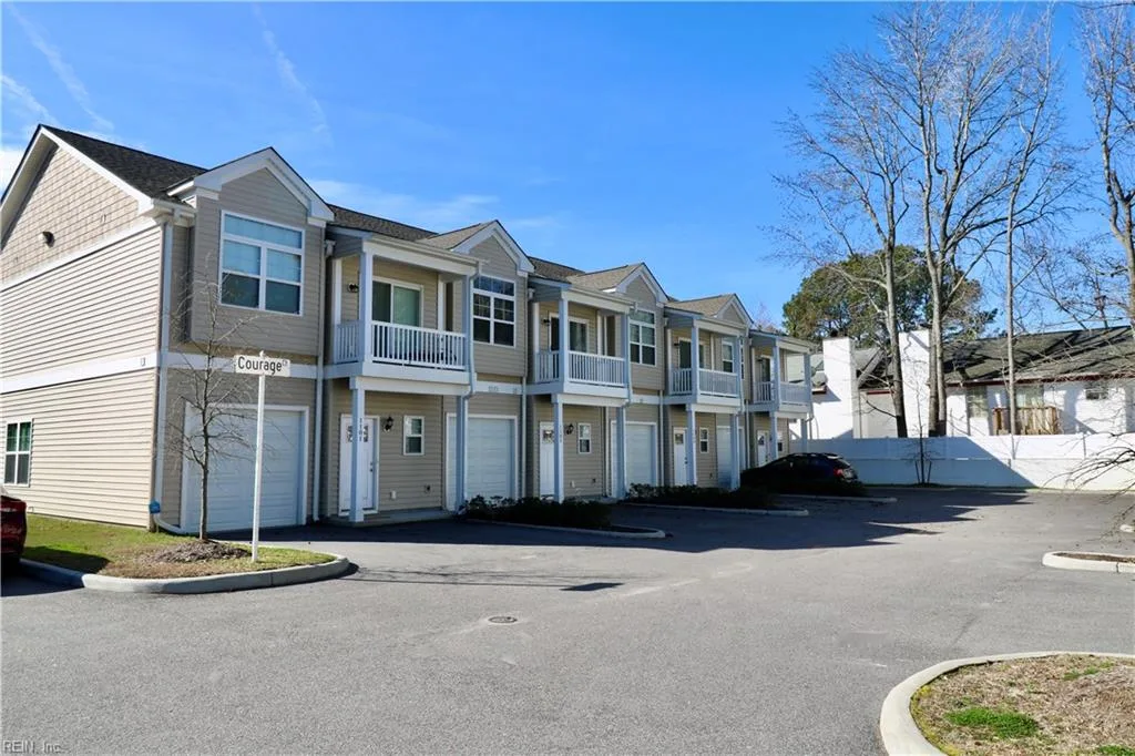 1109 Courage CT, VIRGINIABEACH VA 23451