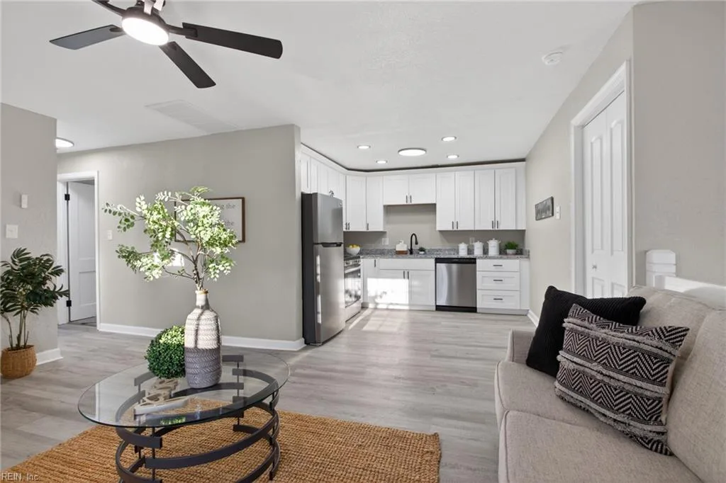 804 Teach ST, HAMPTON VA 23661
