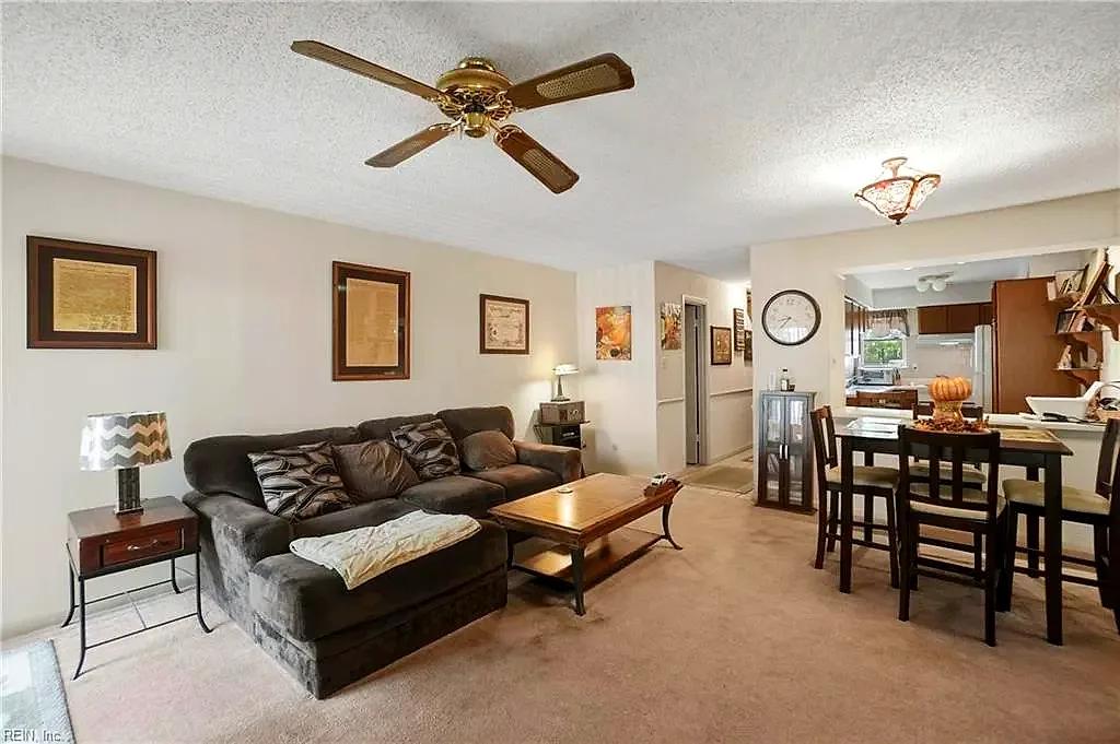1310 Linkhorn Cir, Virginia Beach — photo