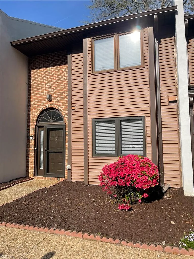 163 Windsor Castle DR #B, NEWPORTNEWS VA 23608