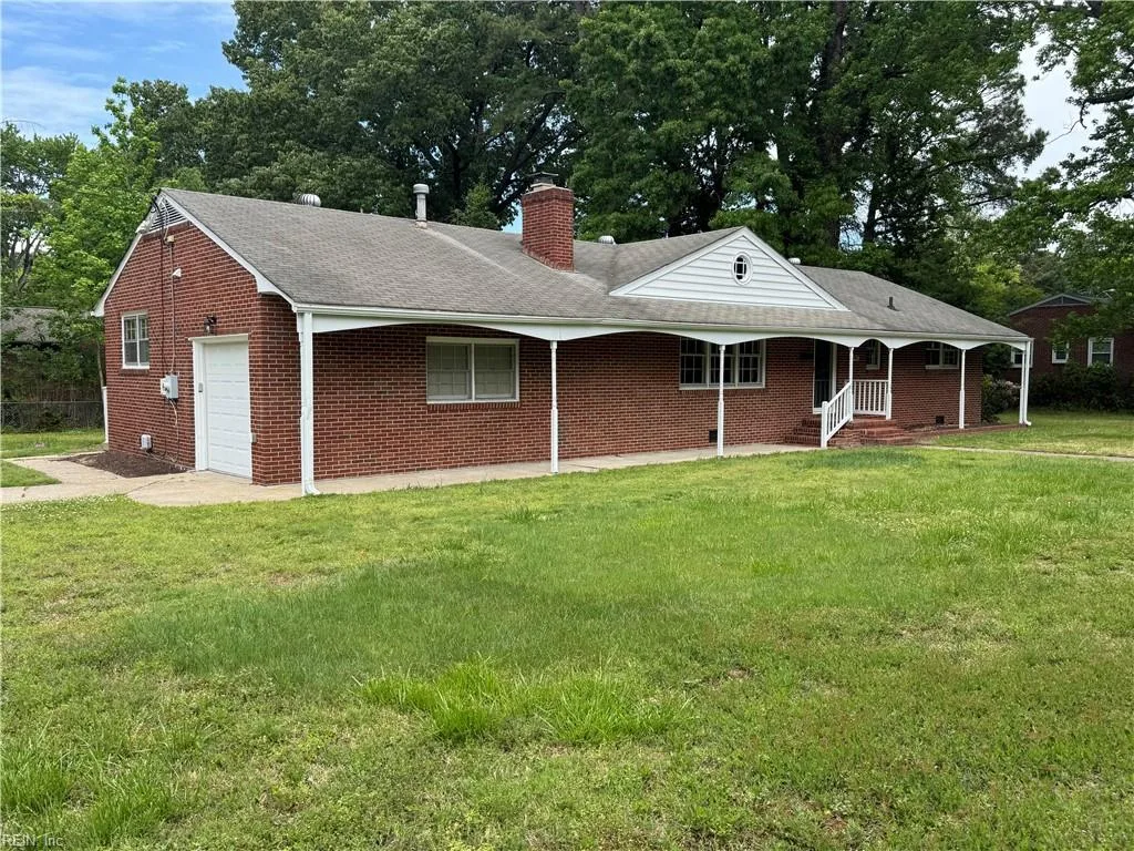 390 Hiden BLVD, NEWPORTNEWS VA 23606