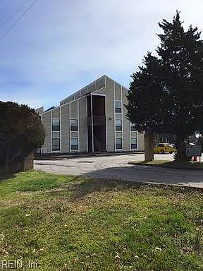 6512 N Military Hwy #B09, Norfolk — photo