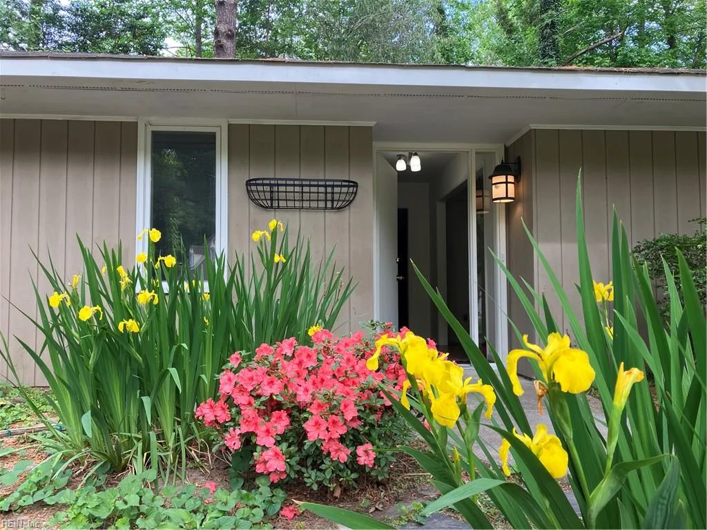 102 Stavenger CT, WILLIAMSBURG VA 23188