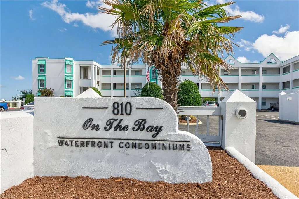 810 E Ocean View AVE #201, NORFOLK VA 23503