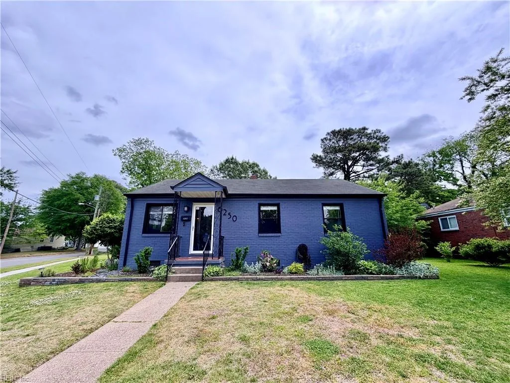 6250 Tappahannock DR, NORFOLK VA 23509