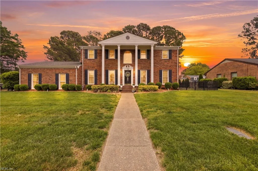 3800 Shoreline DR, PORTSMOUTH VA 23703