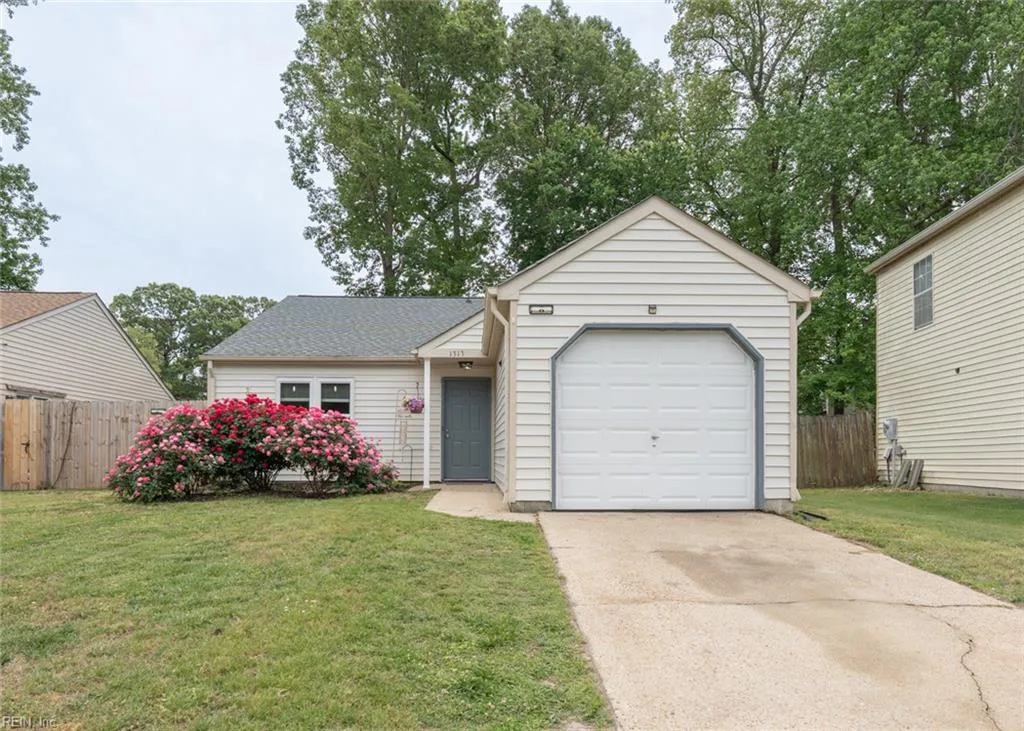 1313 Petrell DR, VIRGINIABEACH VA 23454