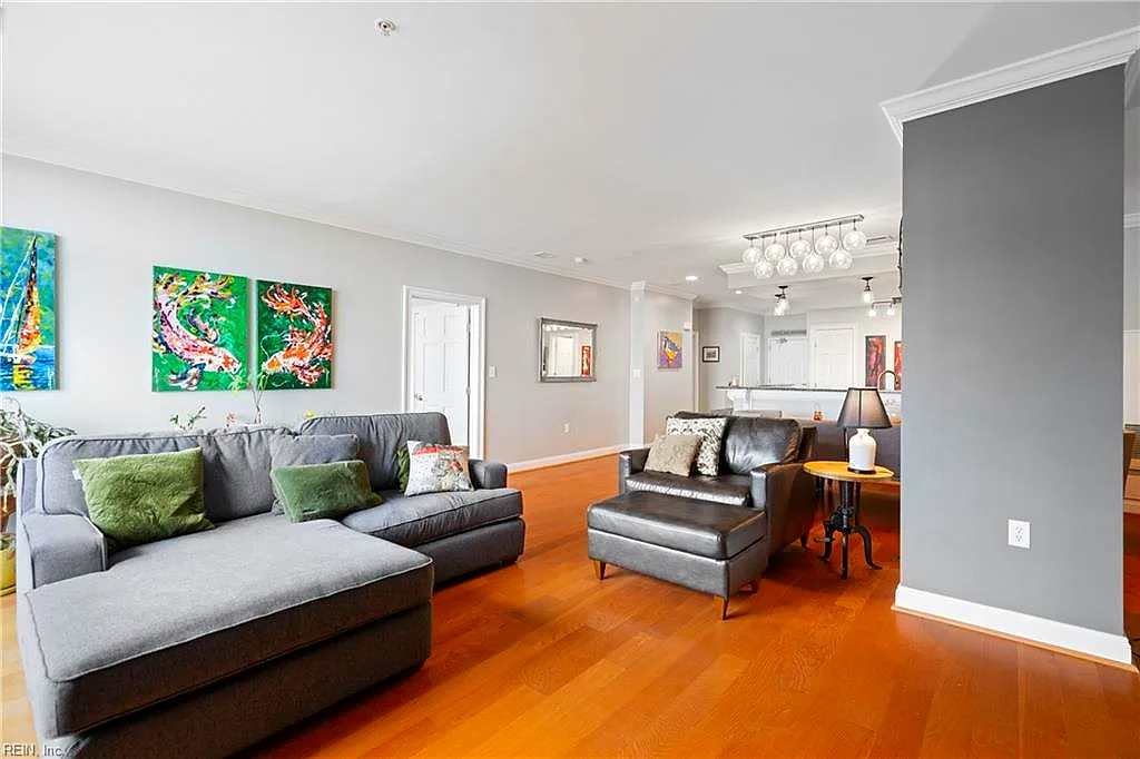 123 College Pl #1204, Norfolk — photo