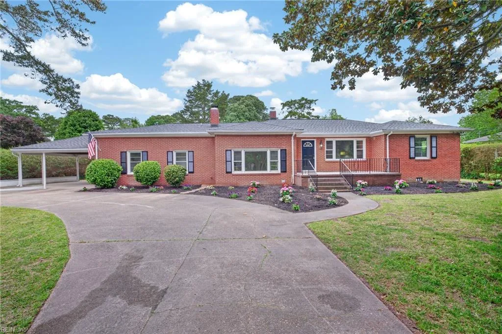 3516 Heutte DR, NORFOLK VA 23518