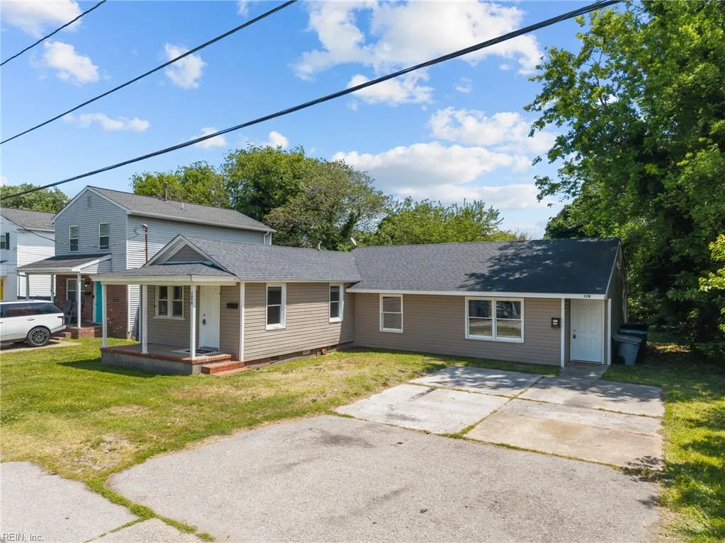 12 Tennis LN, HAMPTON VA 23663
