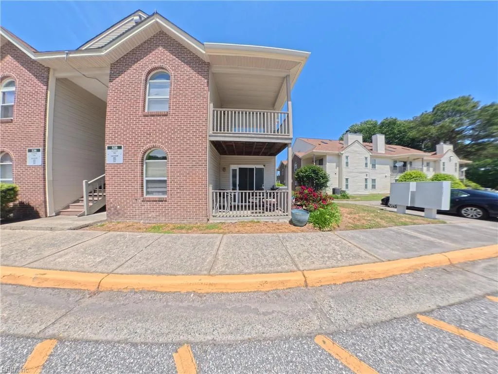 528 Rainbow CT #103, NEWPORTNEWS VA 23608