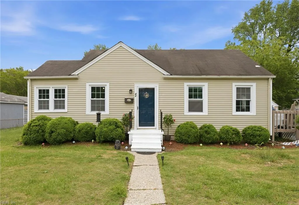 42 Davis AVE, NEWPORTNEWS VA 23601