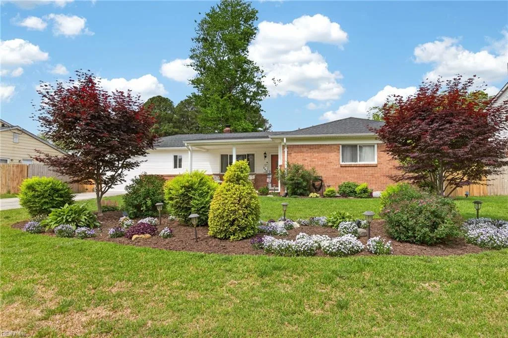 249 Capot RD, VIRGINIABEACH VA 23462