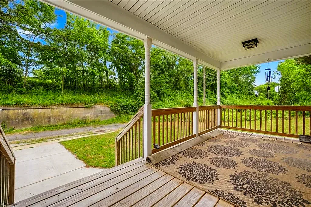 2306 Bainbridge Blvd, Chesapeake — photo