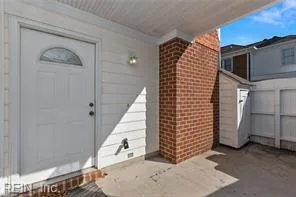 103 Turnbridge LN #E, YORKTOWN VA 23693