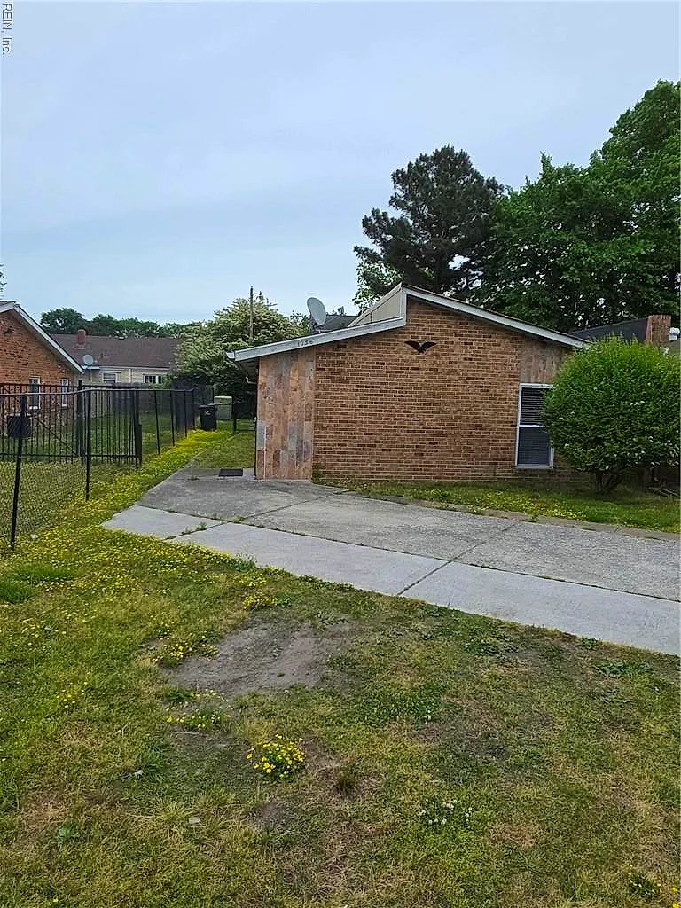 1056 Dubose Dr, Norfolk — photo