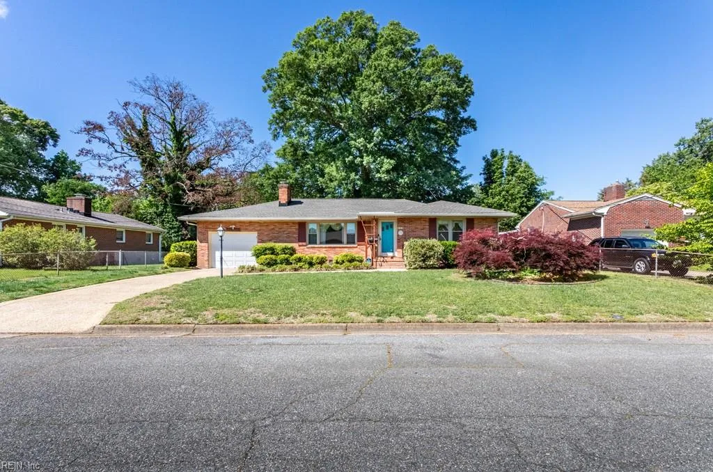 113 Adams DR, NEWPORTNEWS VA 23601