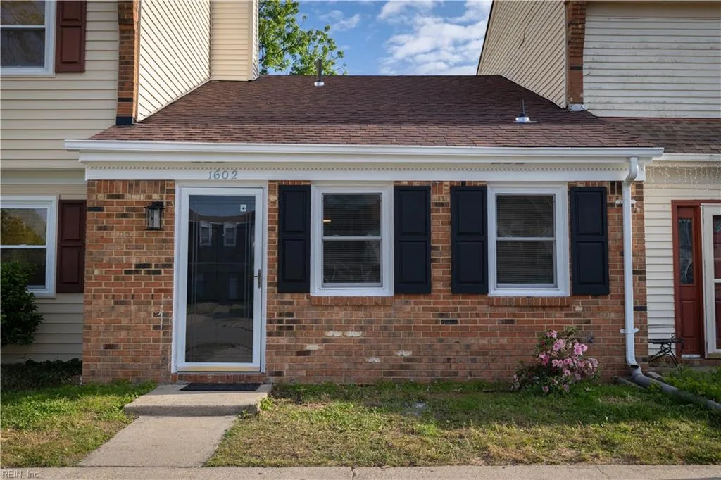 1602 Fairfax DR, VIRGINIABEACH VA 23453