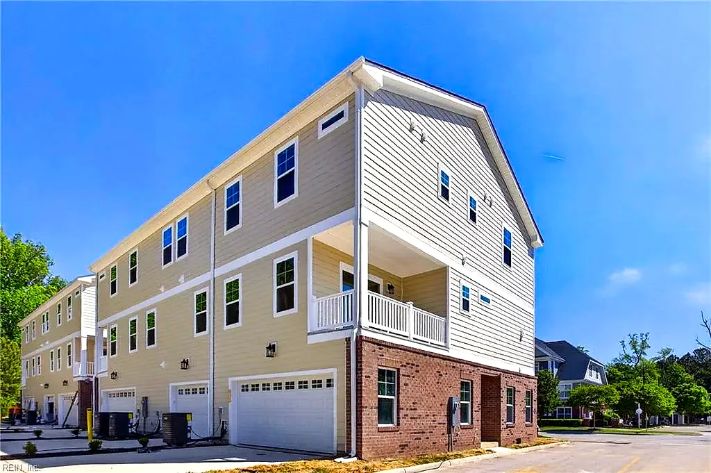 615 Commonwealth Dr, Yorktown — photo