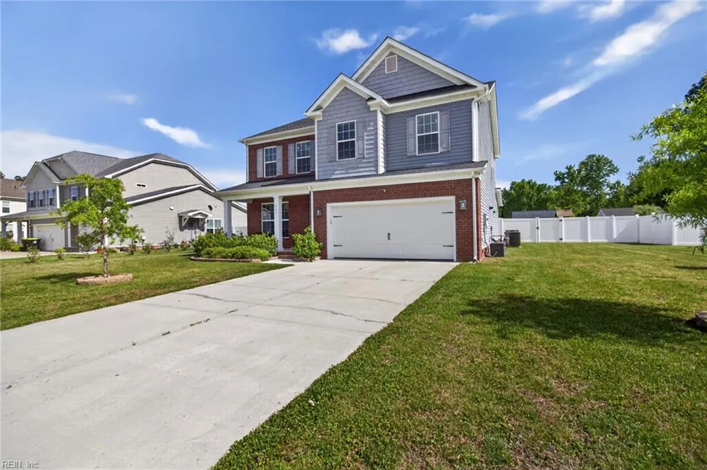 227 Manor DR, CARROLLTON VA 23314