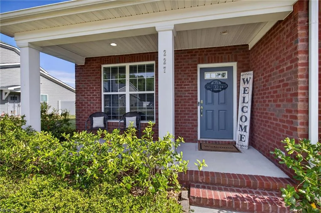 227 Manor Dr, Carrollton — photo