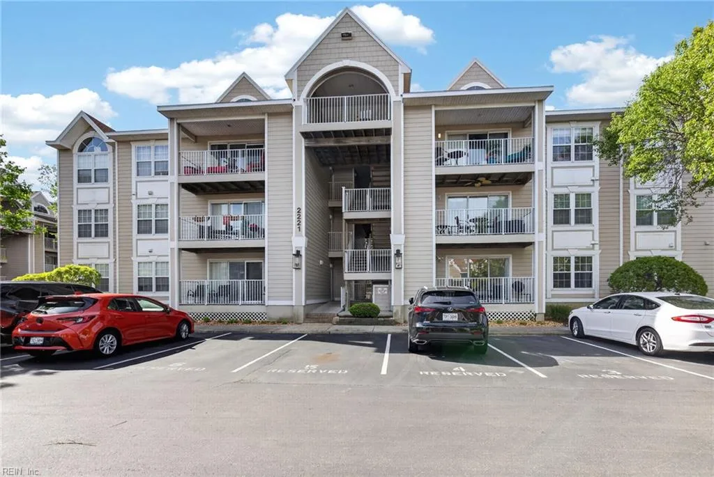 2221 Lesner CRES #101, VIRGINIABEACH VA 23451