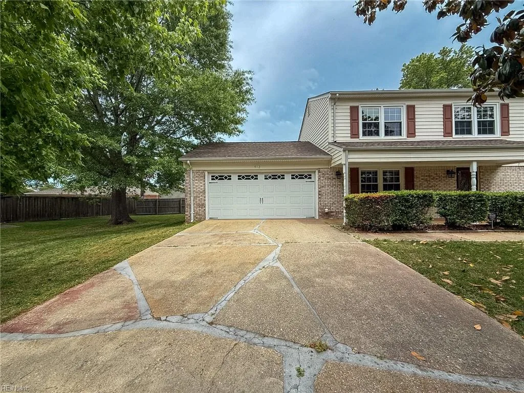 912 Marshall Cir, Virginia Beach — photo