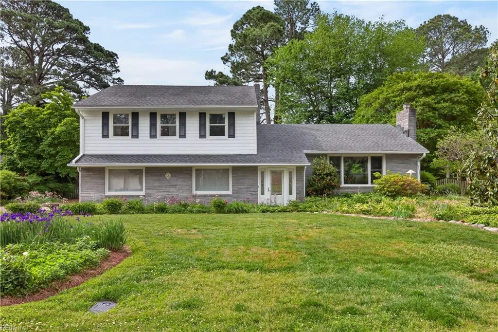 5204 Lake CIR, PORTSMOUTH VA 23703