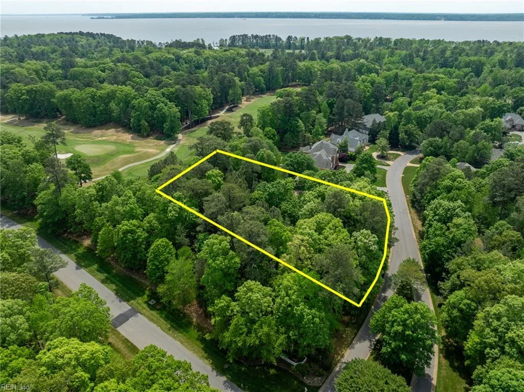 2114 Hornes Lake RD, WILLIAMSBURG VA 23185