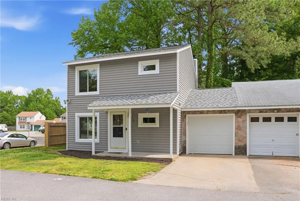 1 Newstead CIR, CHESAPEAKE VA 23320