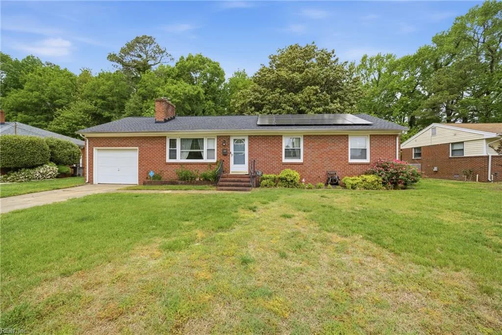 707 Milton DR, HAMPTON VA 23666